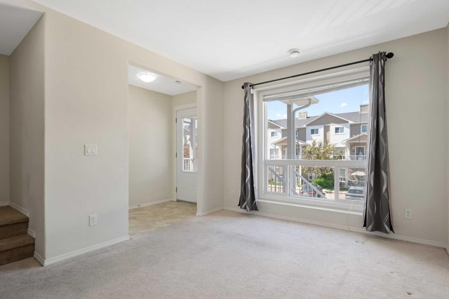 321 Sunrise Terrace NE — photo 3