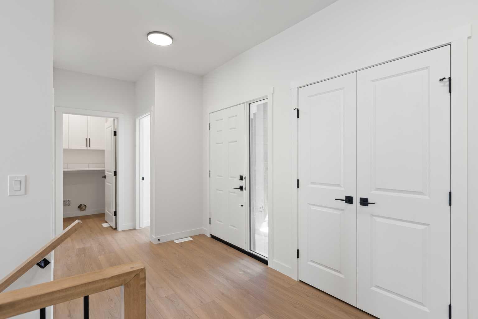 204 Monterey Bay SE — photo 2