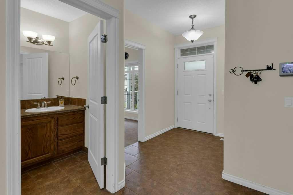161 Hillcrest Boulevard — photo 2