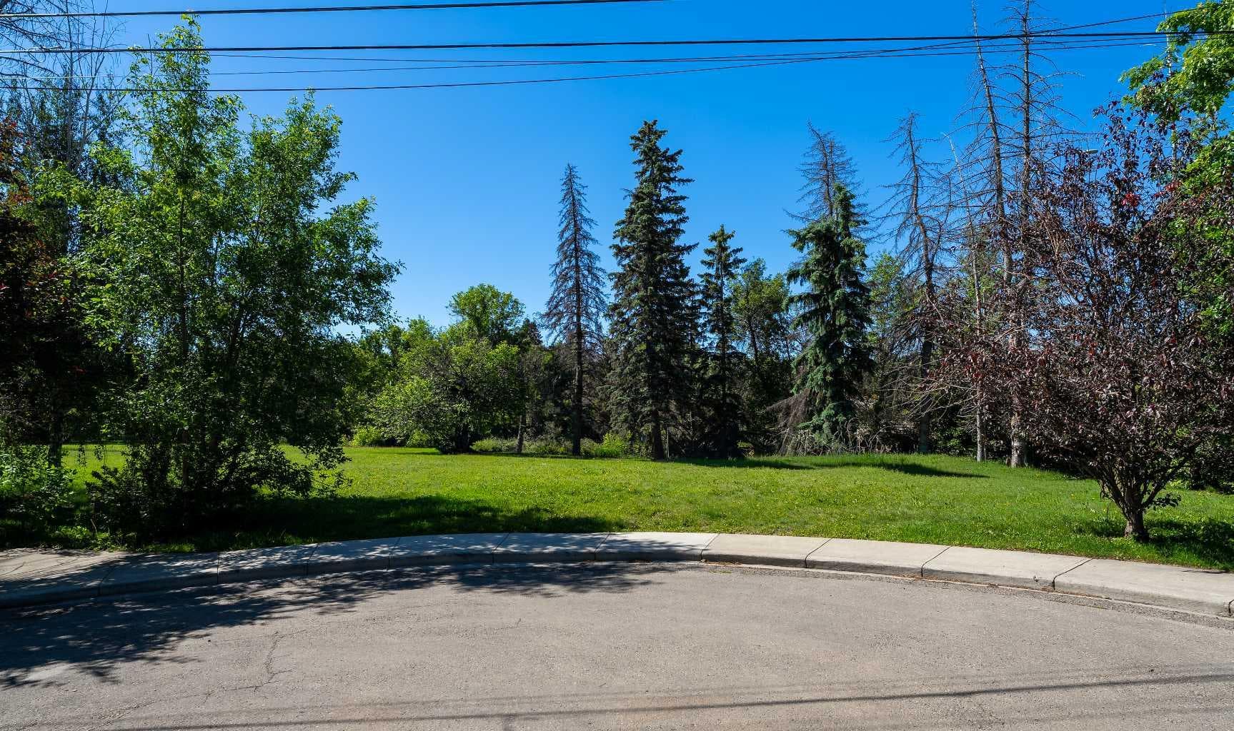 415 40 Avenue SW — photo 5