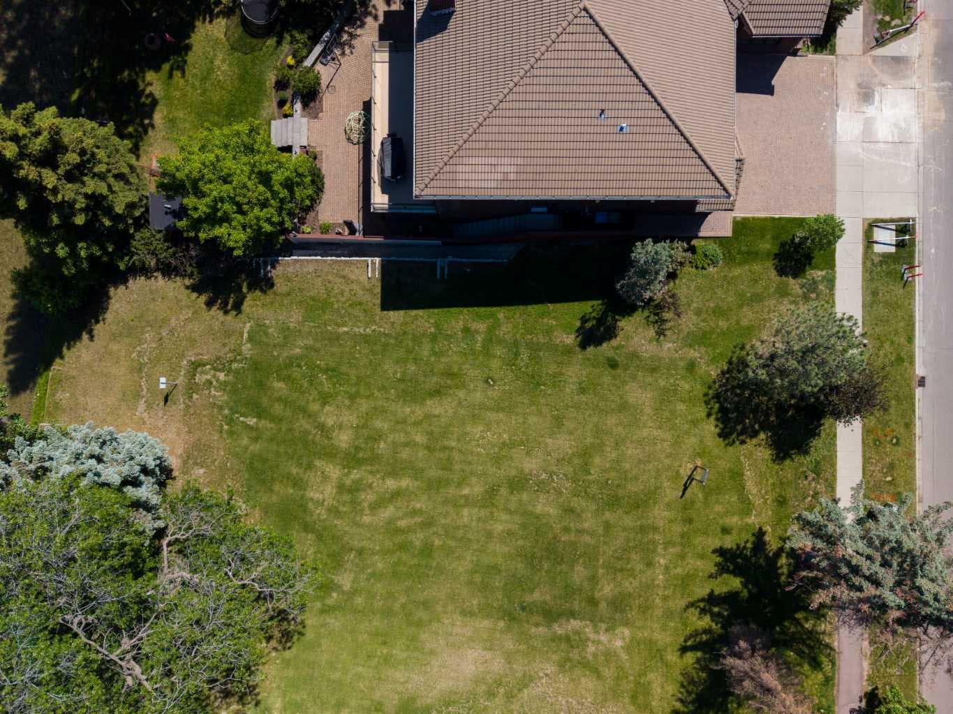 640 Riverdale Avenue SW — photo 2