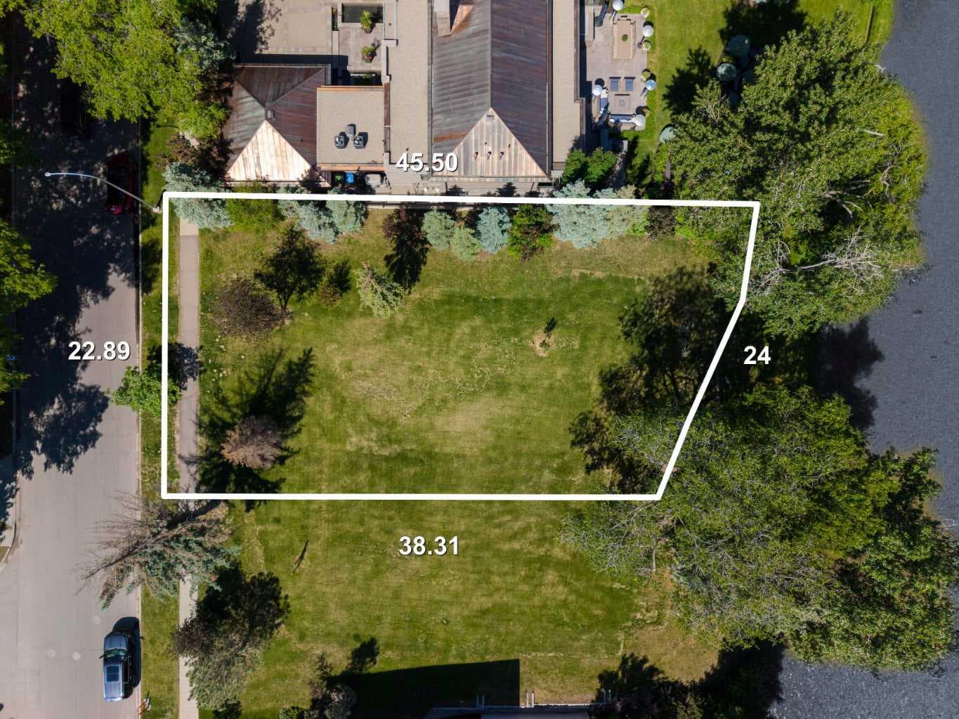 708 Riverdale Avenue SW — photo 1