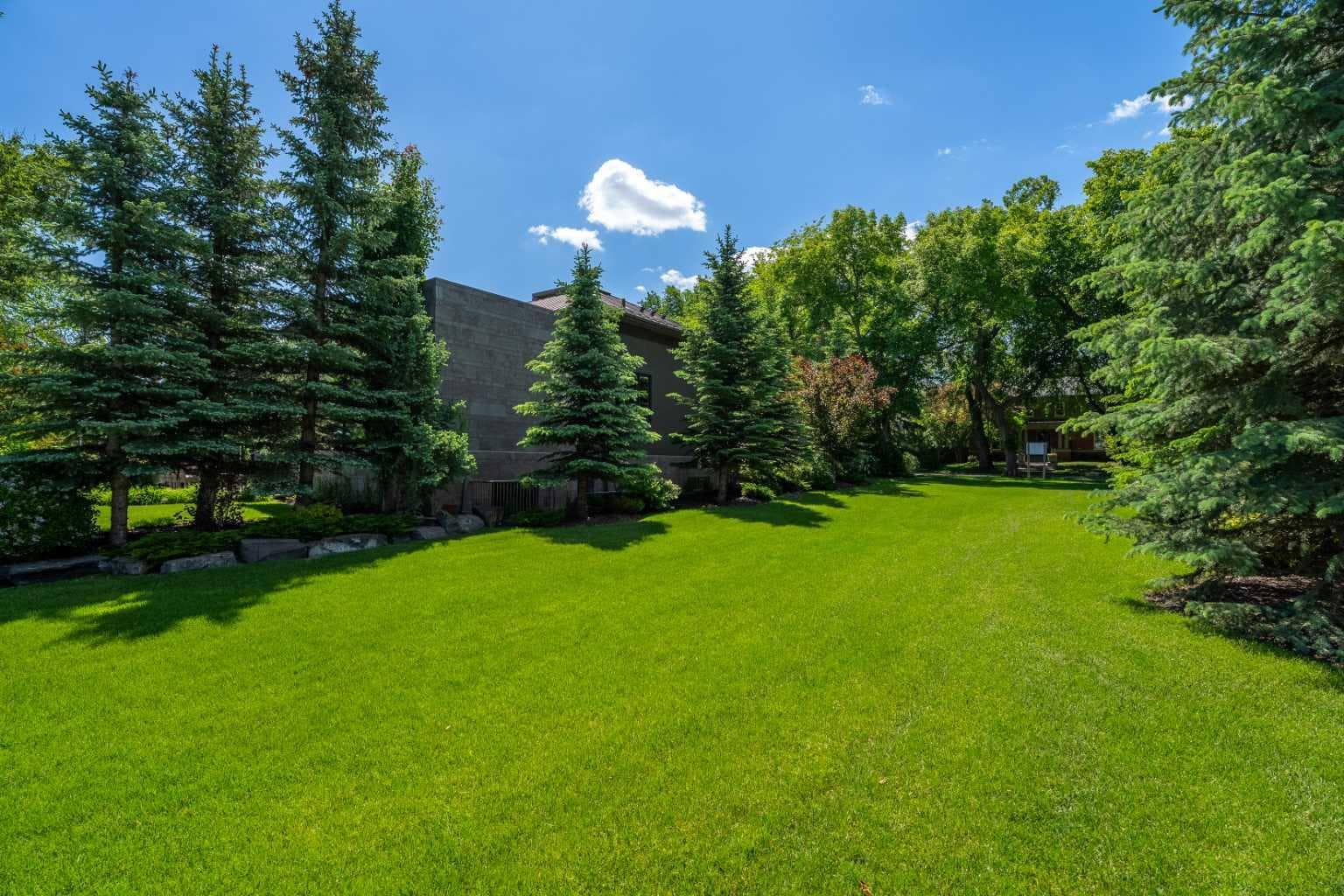 718 Riverdale Avenue SW — photo 4