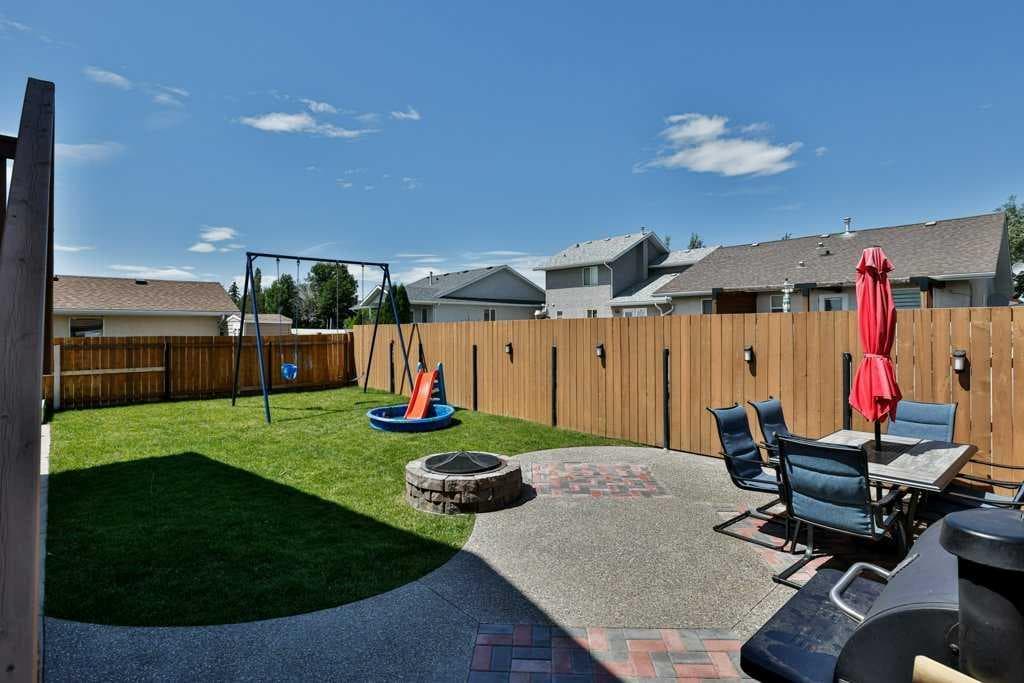 1110 25 Avenue — photo 5