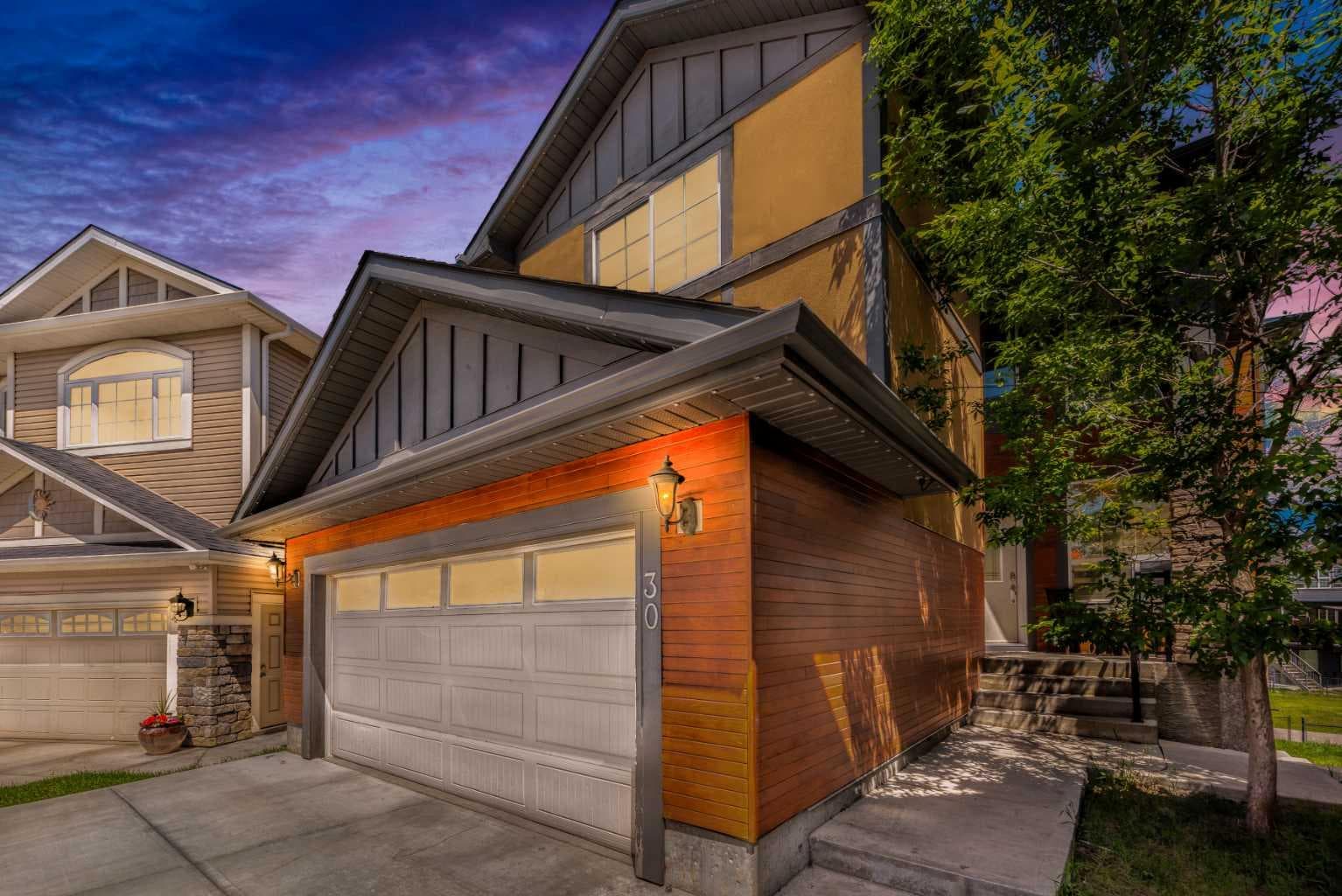 30 Saddlelake View NE — photo 1