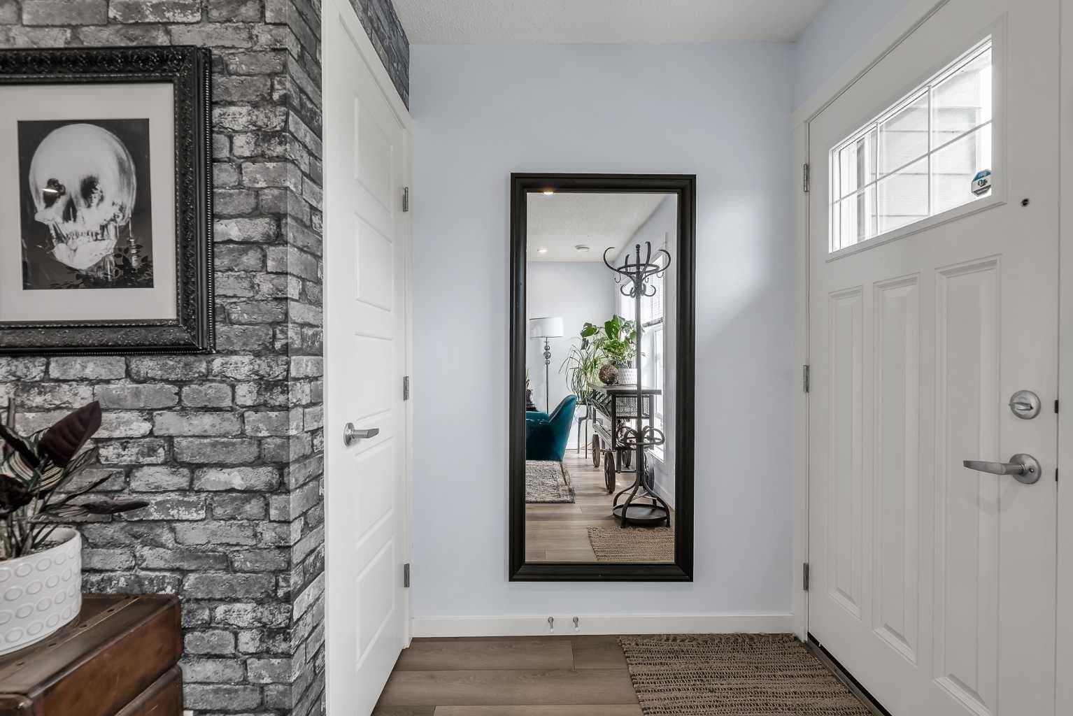 406 Cranbrook Square SE — photo 4
