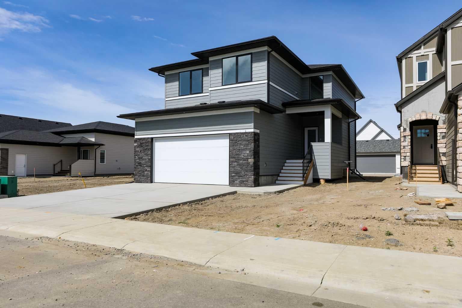 664 Devonia Road W — photo 1