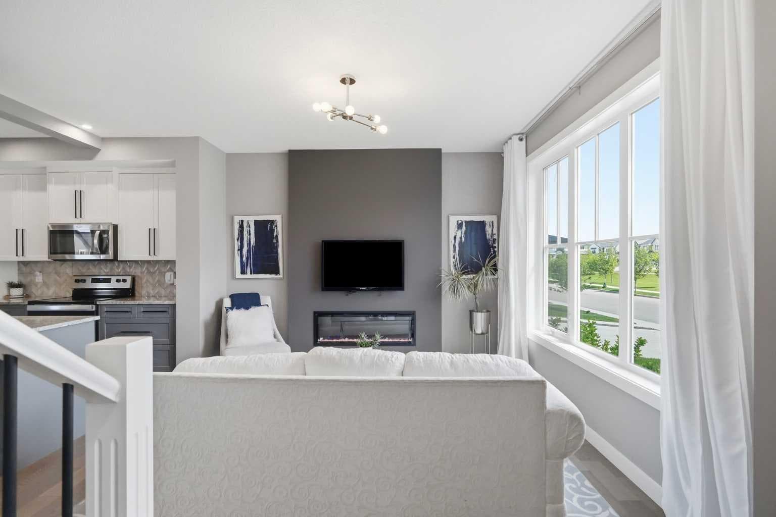 332 Lawthorn Way SE — photo 4