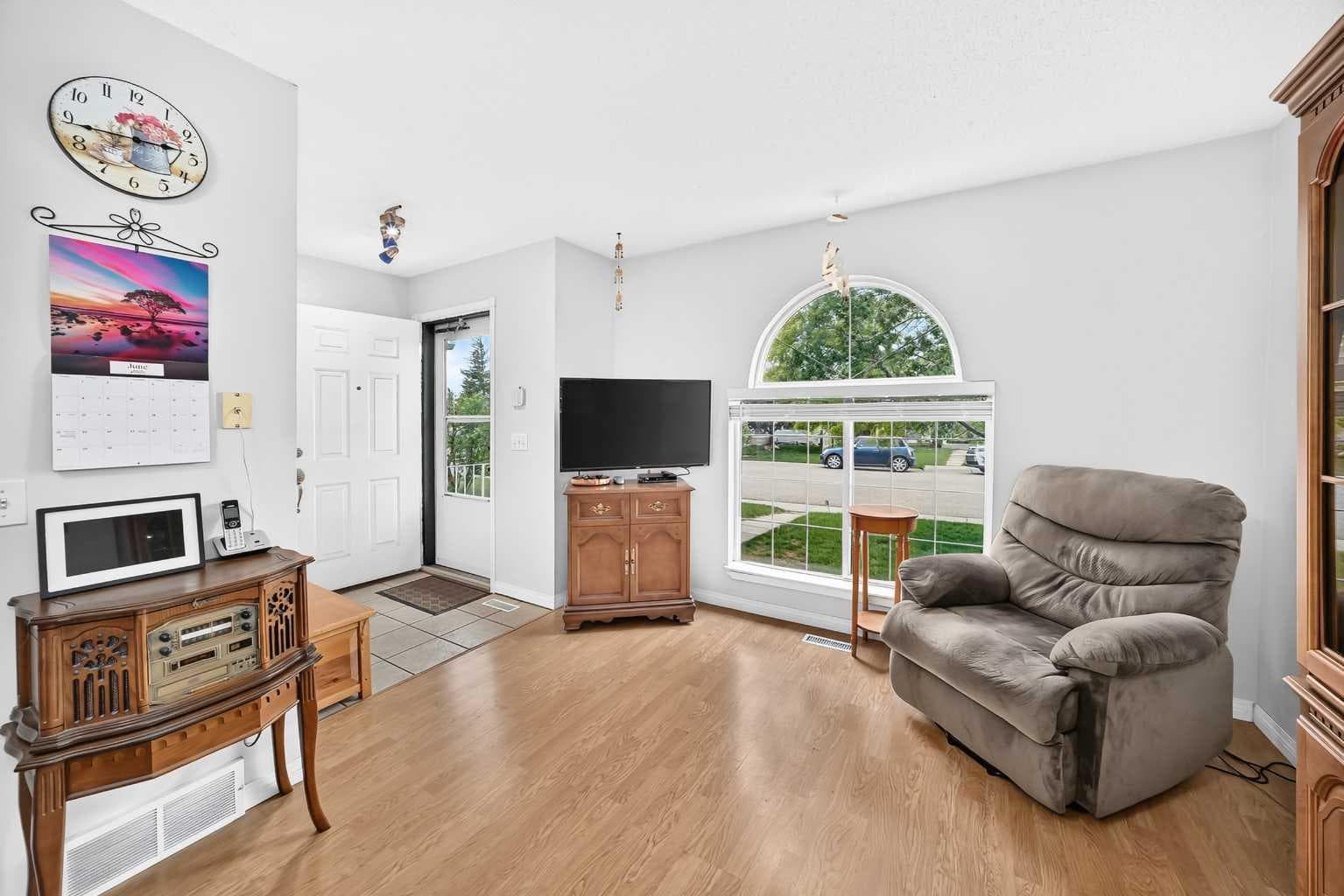 57 San Diego Way NE — photo 3