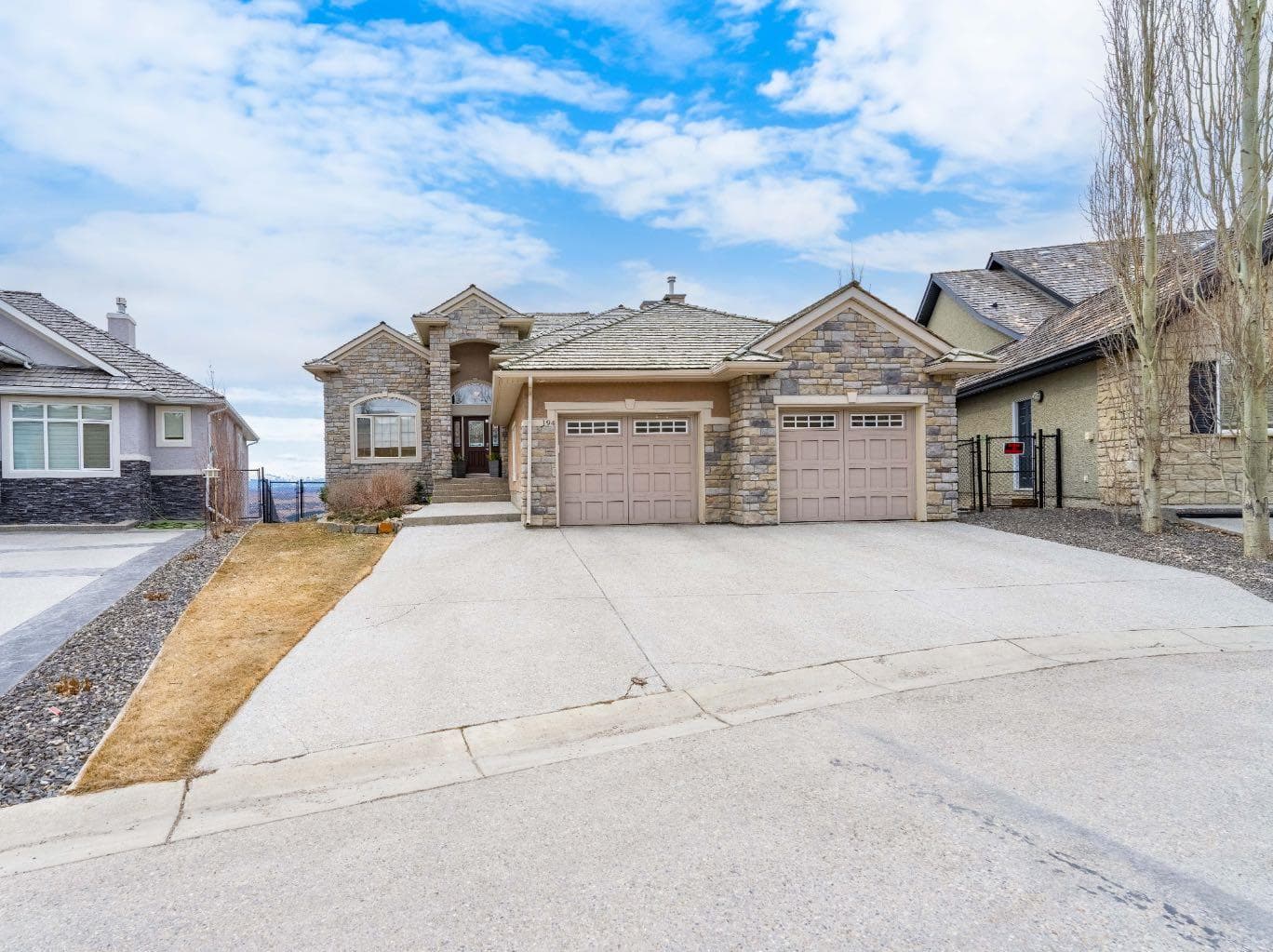 194 Gleneagles Estates Lane — photo 2