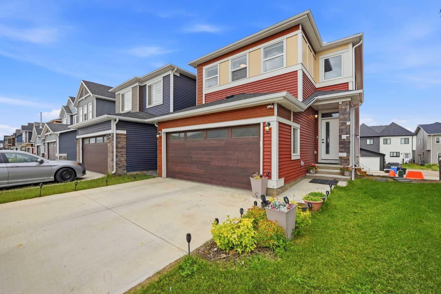 241 Homestead Crescent NE — photo 2