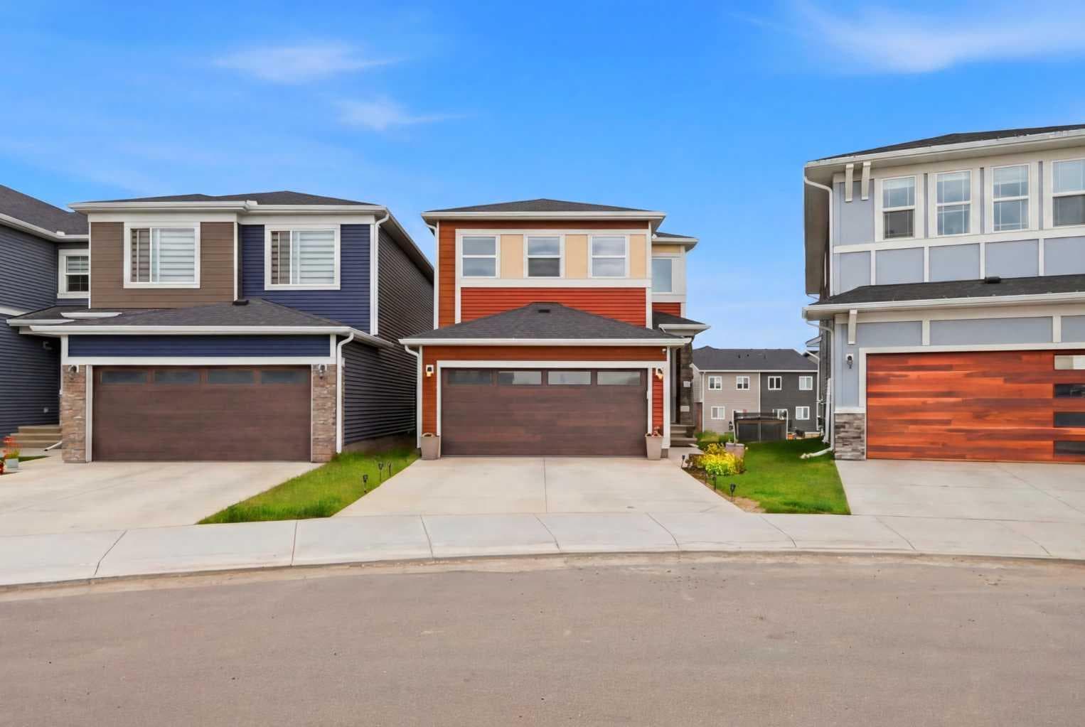 241 Homestead Crescent NE — photo 3