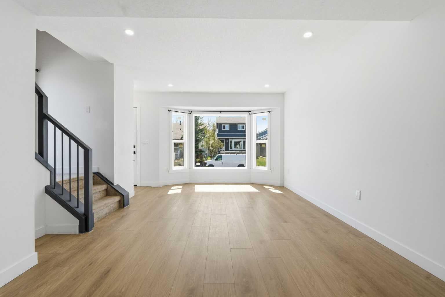 58 Taraglen Road NE — photo 4