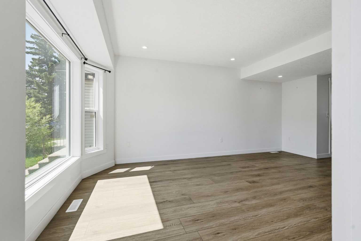 58 Taraglen Road NE — photo 5