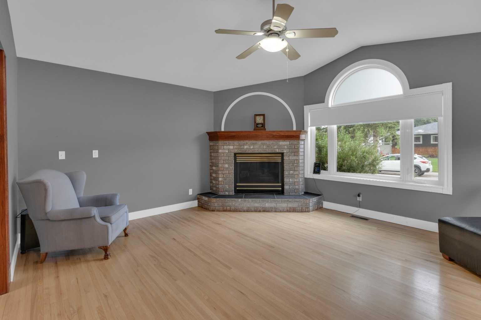 Detached in Haysboro