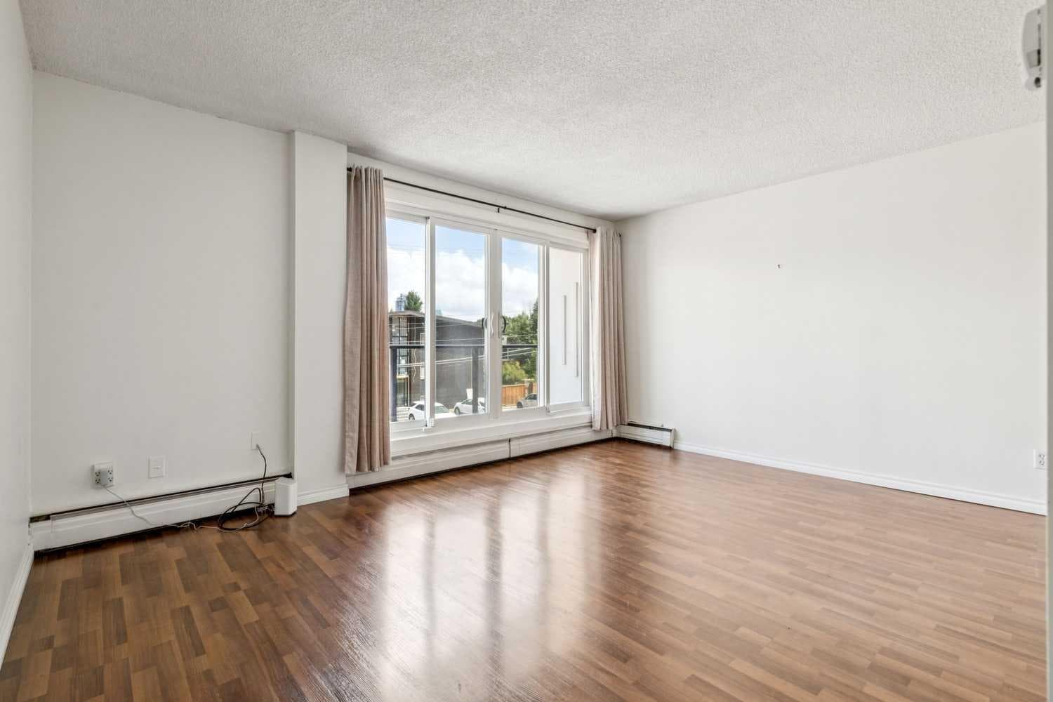 305, 110 24 Avenue SW — photo 4