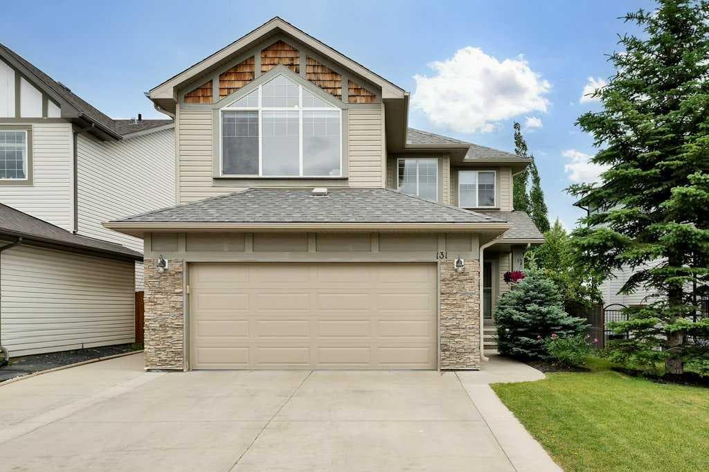 131 Westmount Hill — photo 1