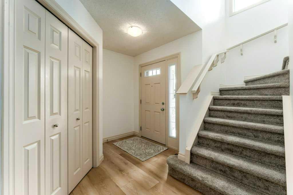 131 Westmount Hill — photo 4