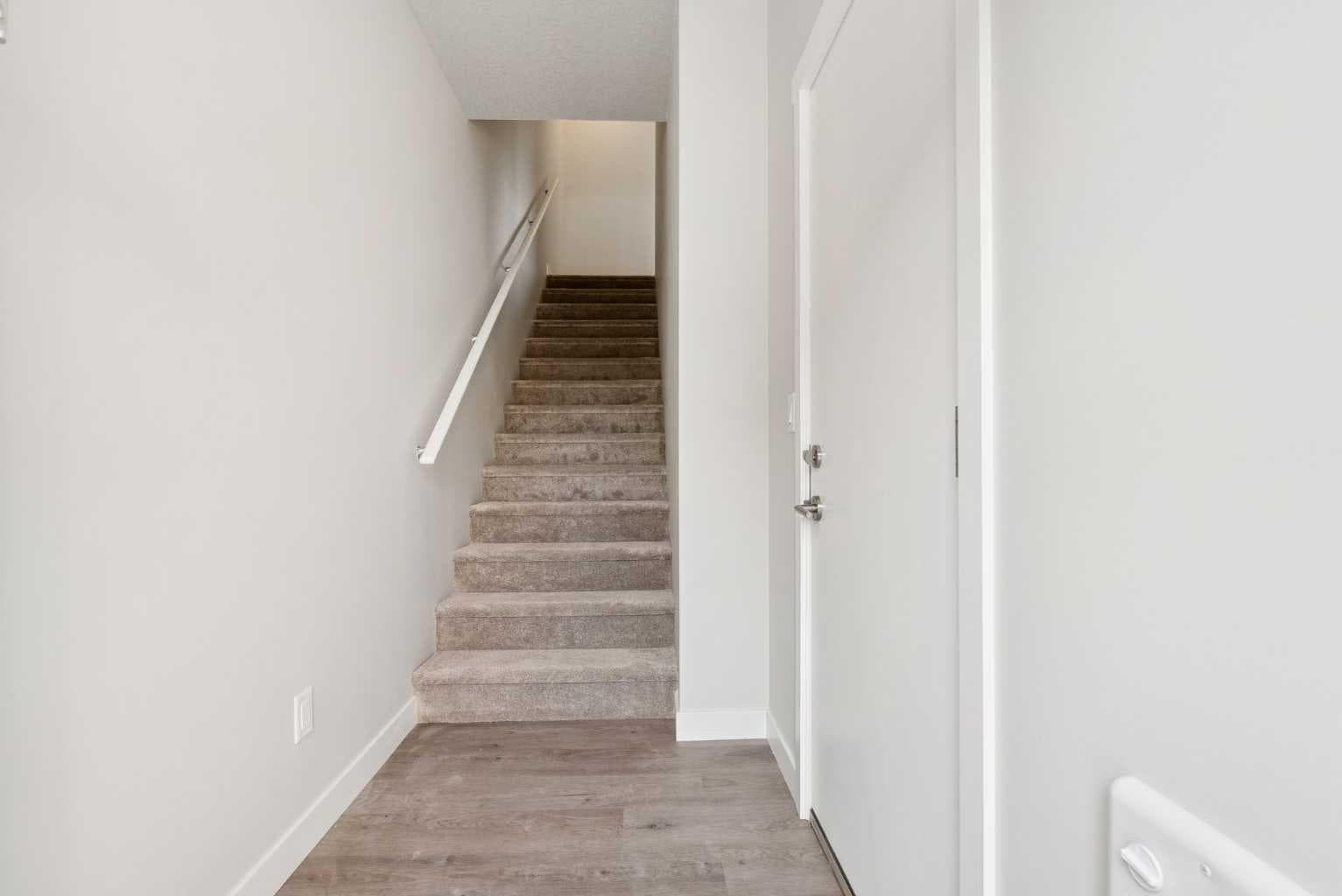107 Shawnee Square SW — photo 2