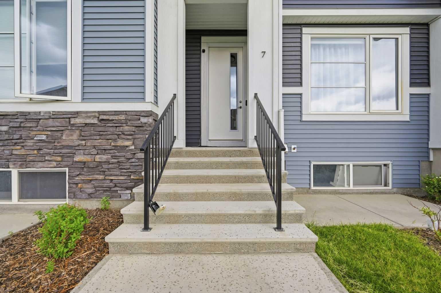 7 Lambeau Lane SE — photo 3