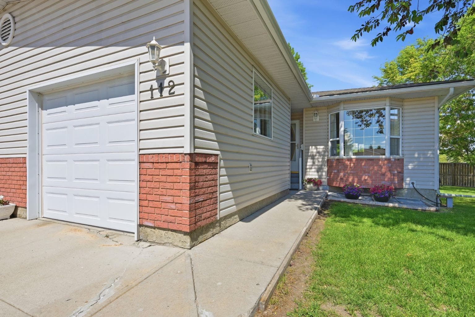 112 Dovista Court SE — photo 2