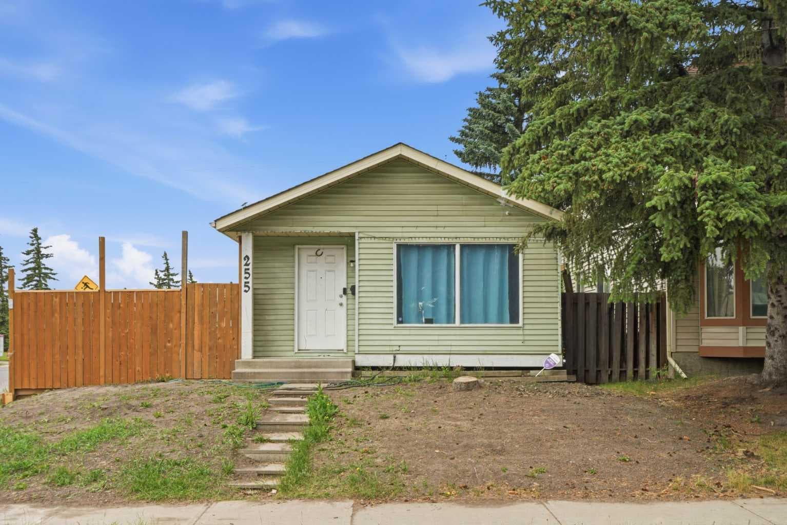 255 Falton Drive NE — photo 1