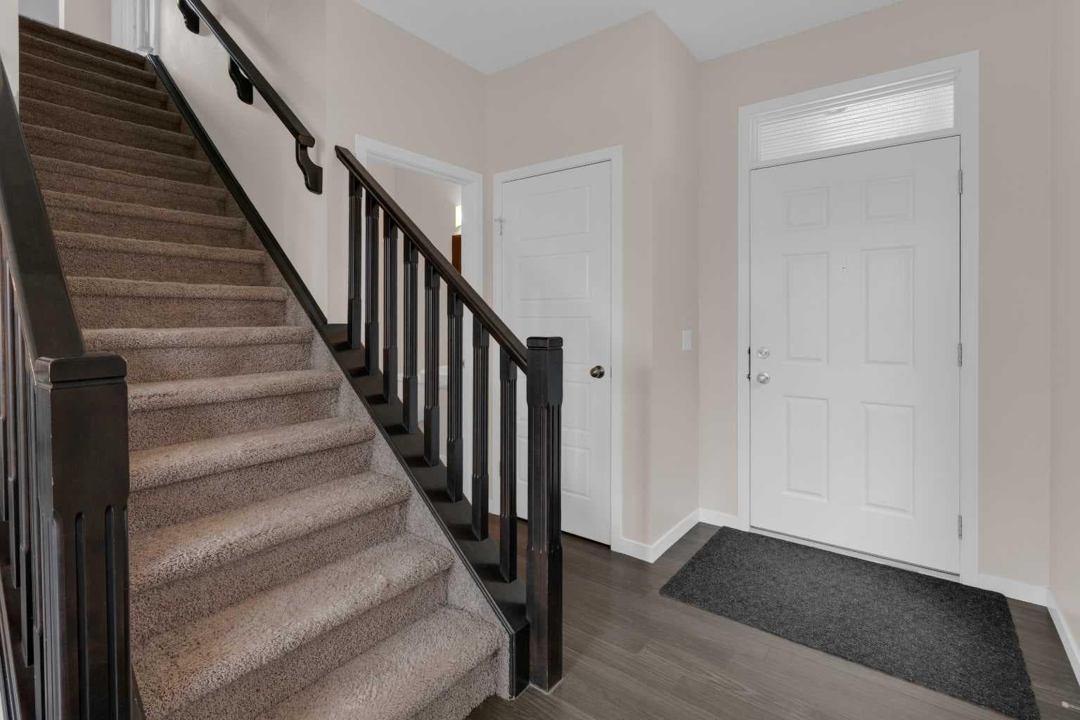 16 Fireside Place — photo 3