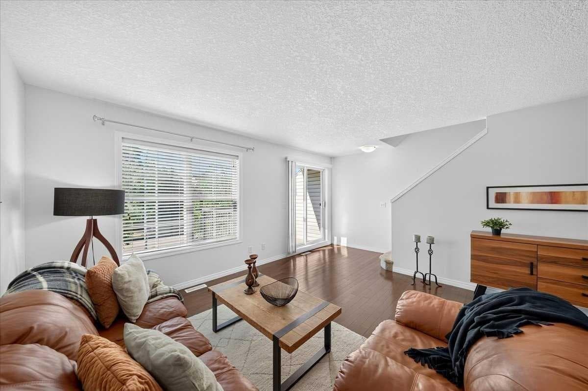 38 Cranford Drive SE — photo 1