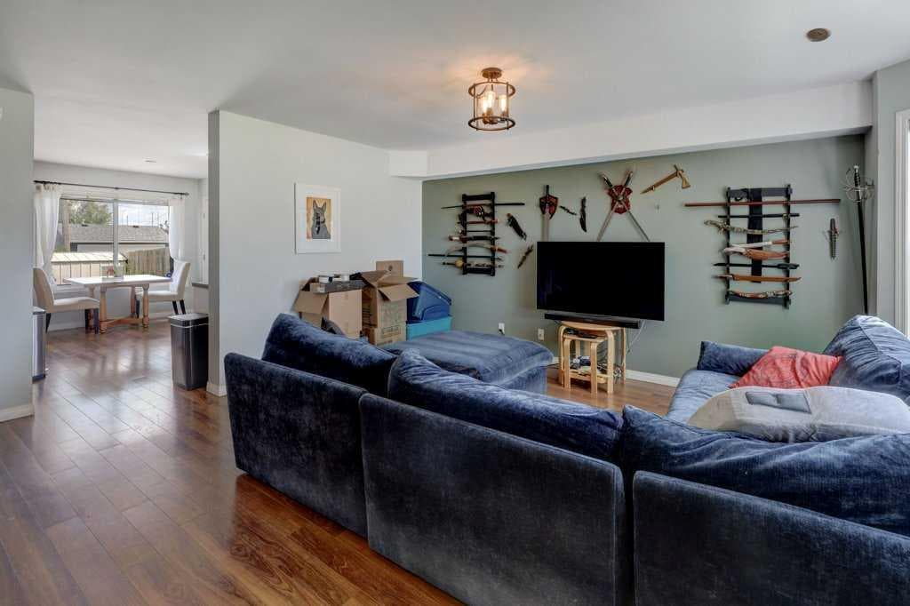 8034 24 Street SE — photo 3
