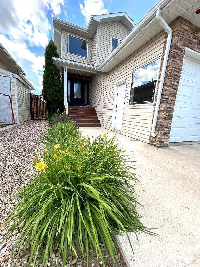 938 Manor Place SE — photo 2