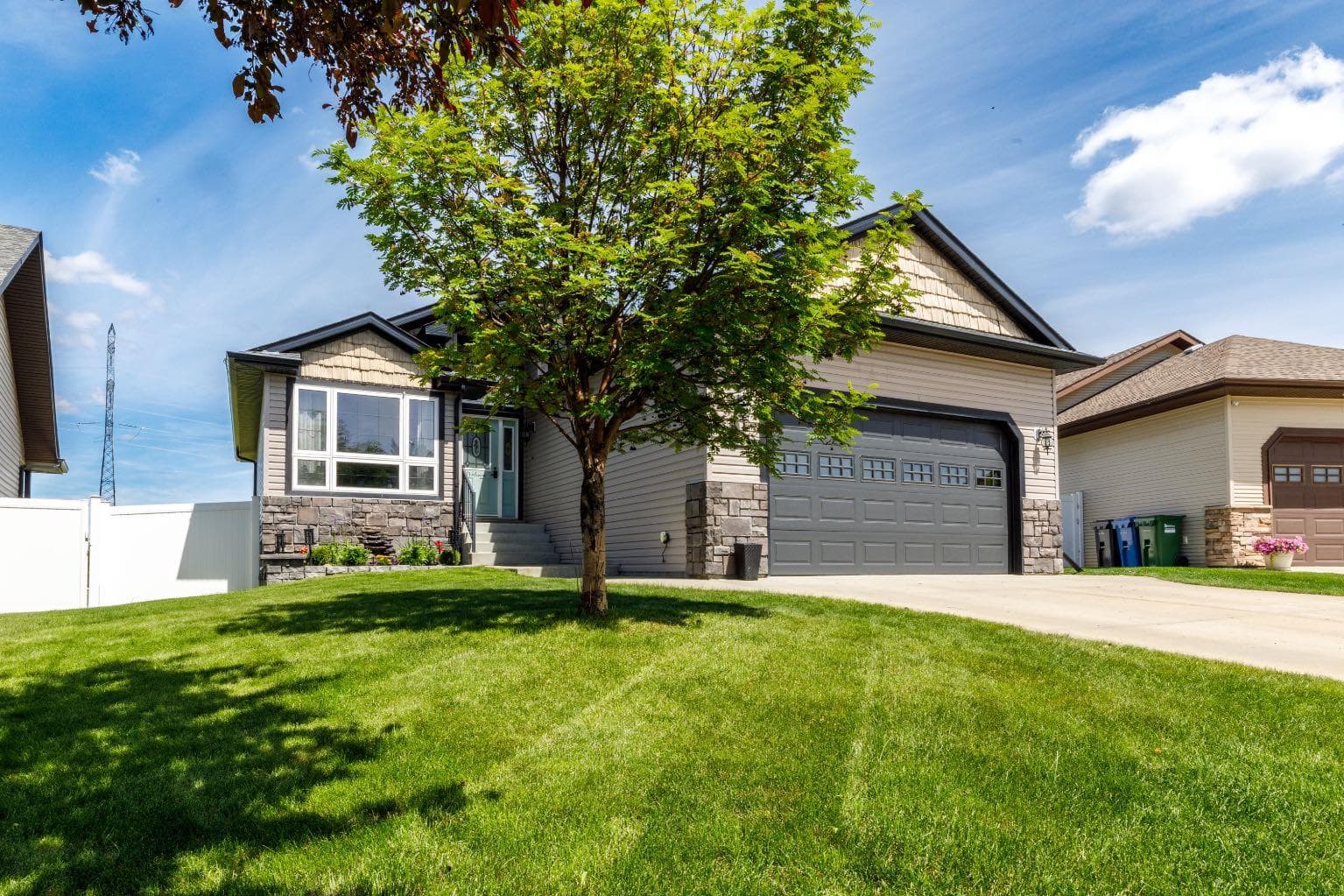 136 Illingsworth Close — photo 2