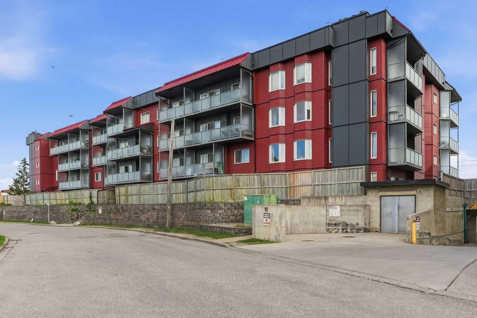 217, 335 Garry Crescent NE — photo 1