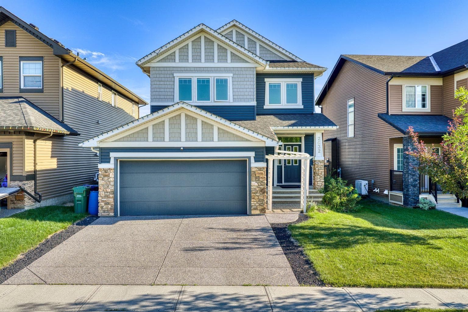 2632 Ravenslea Gardens SE — photo 1