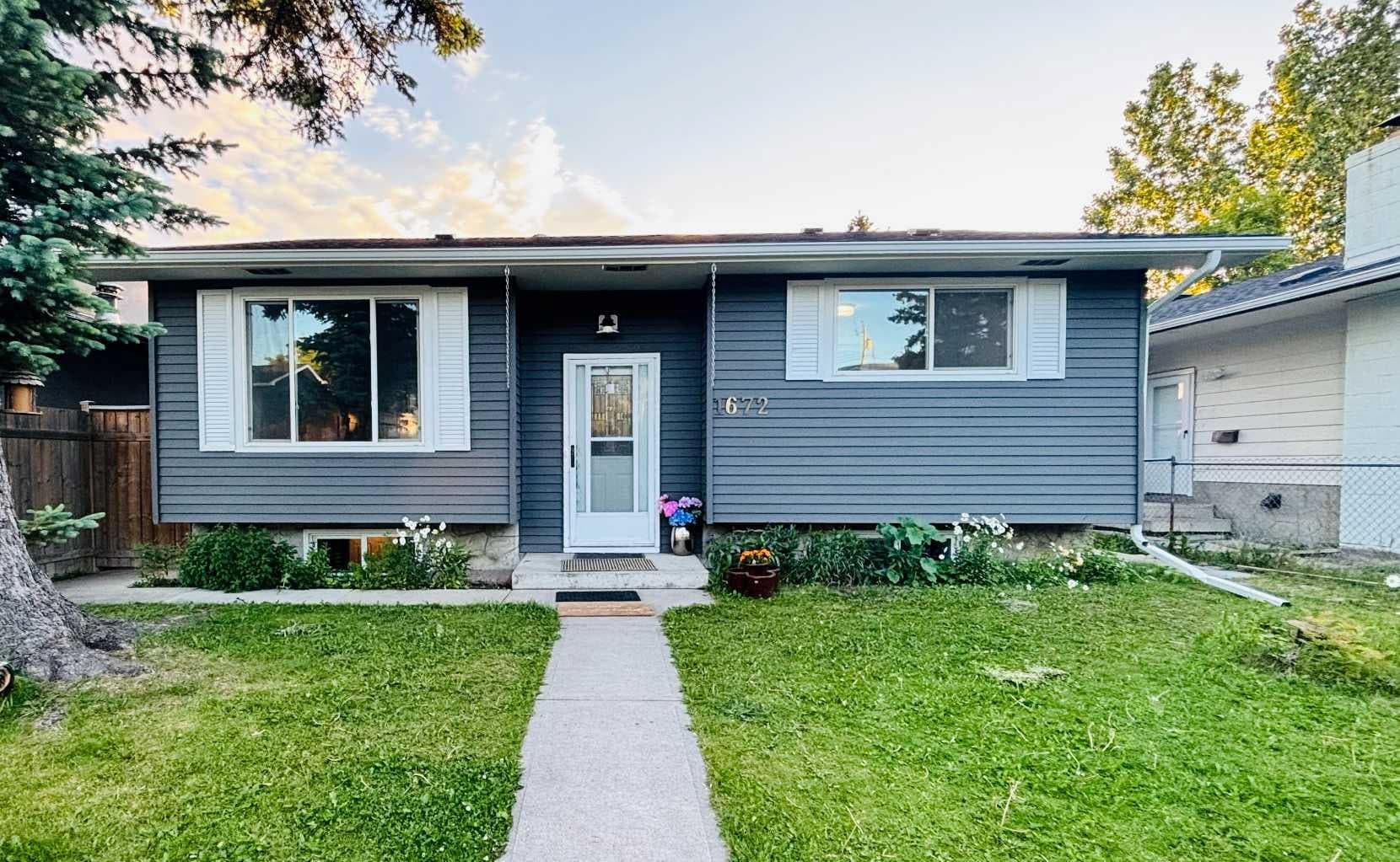1672 Marlyn Way NE — photo 1