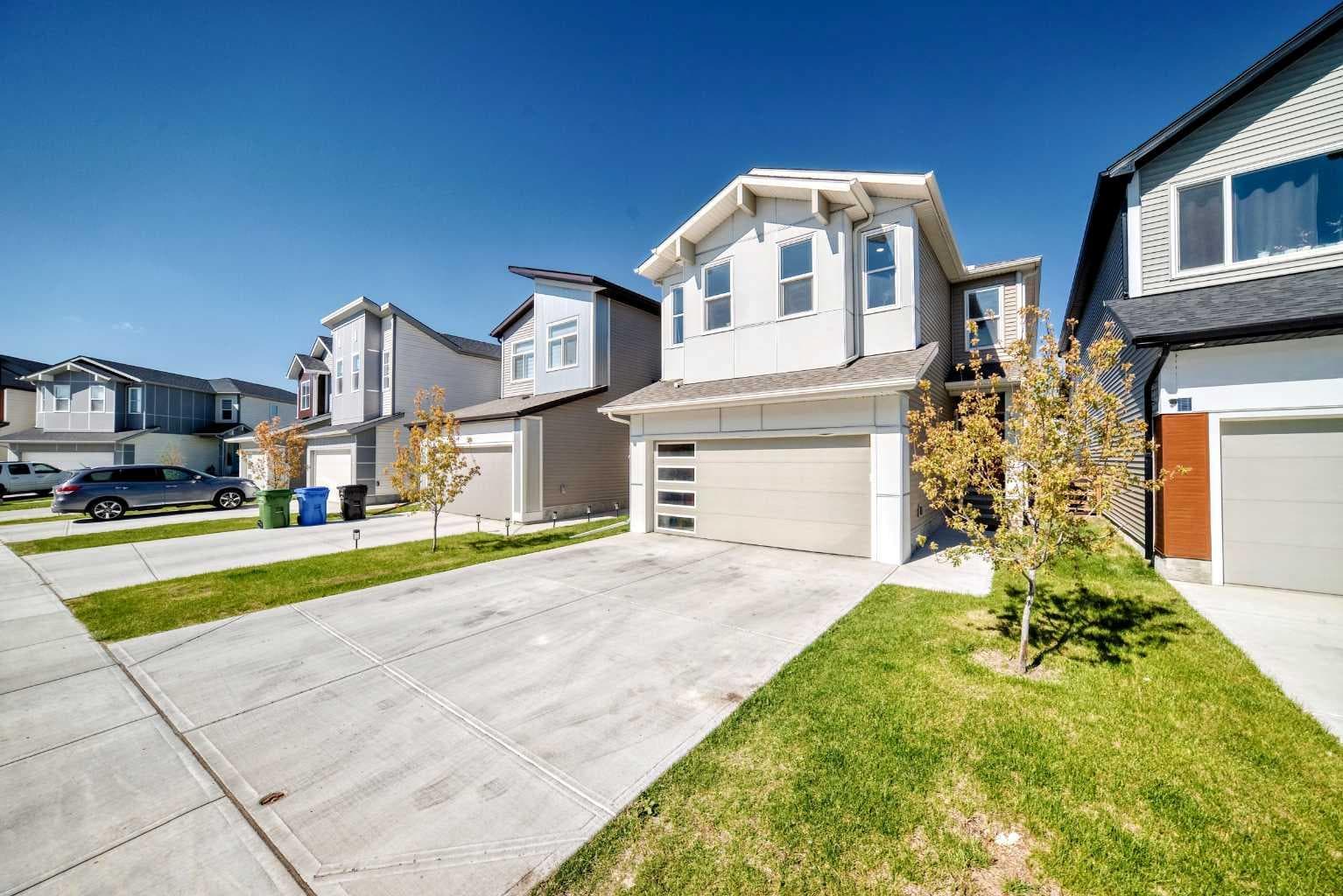 27 Belvedere Point SE — photo 2
