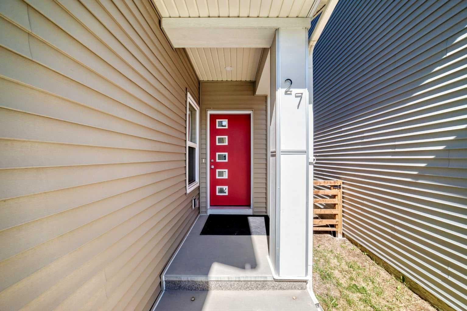 27 Belvedere Point SE — photo 3