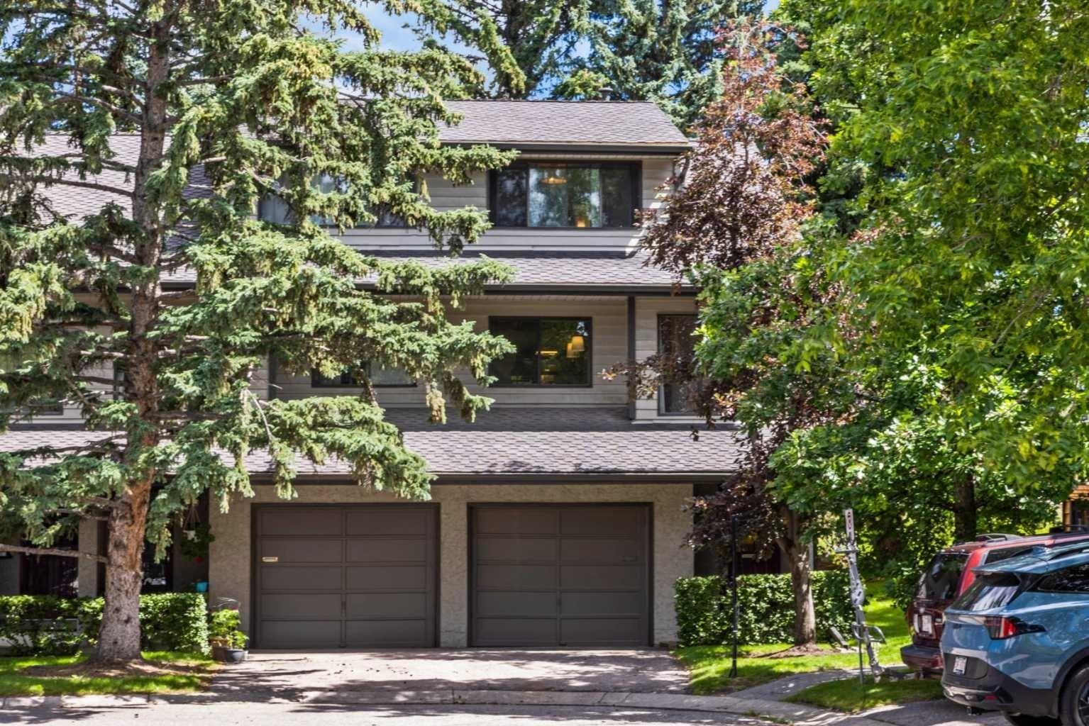 16, 140 Point Drive NW — photo 1