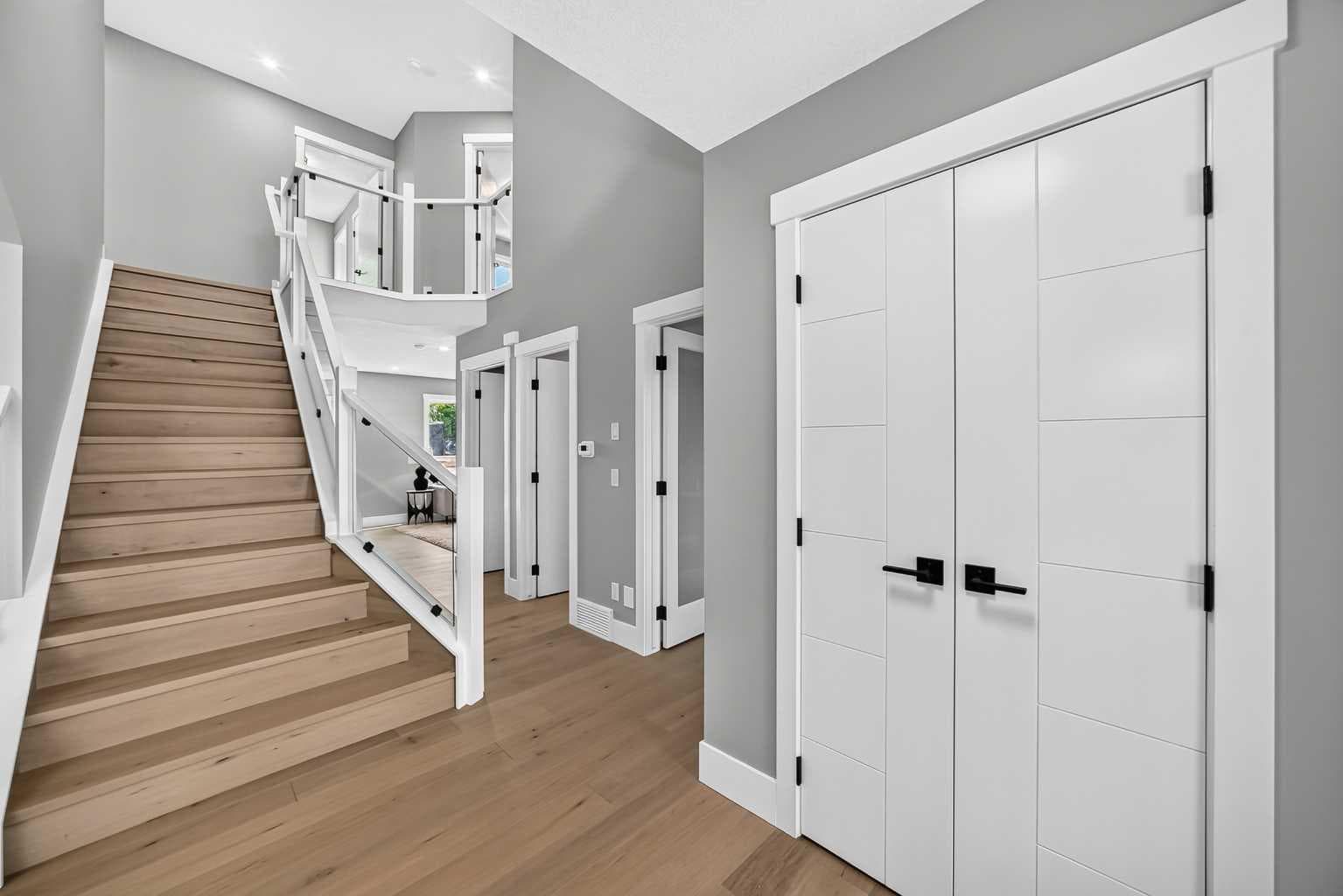 105 40 Avenue SW — photo 3