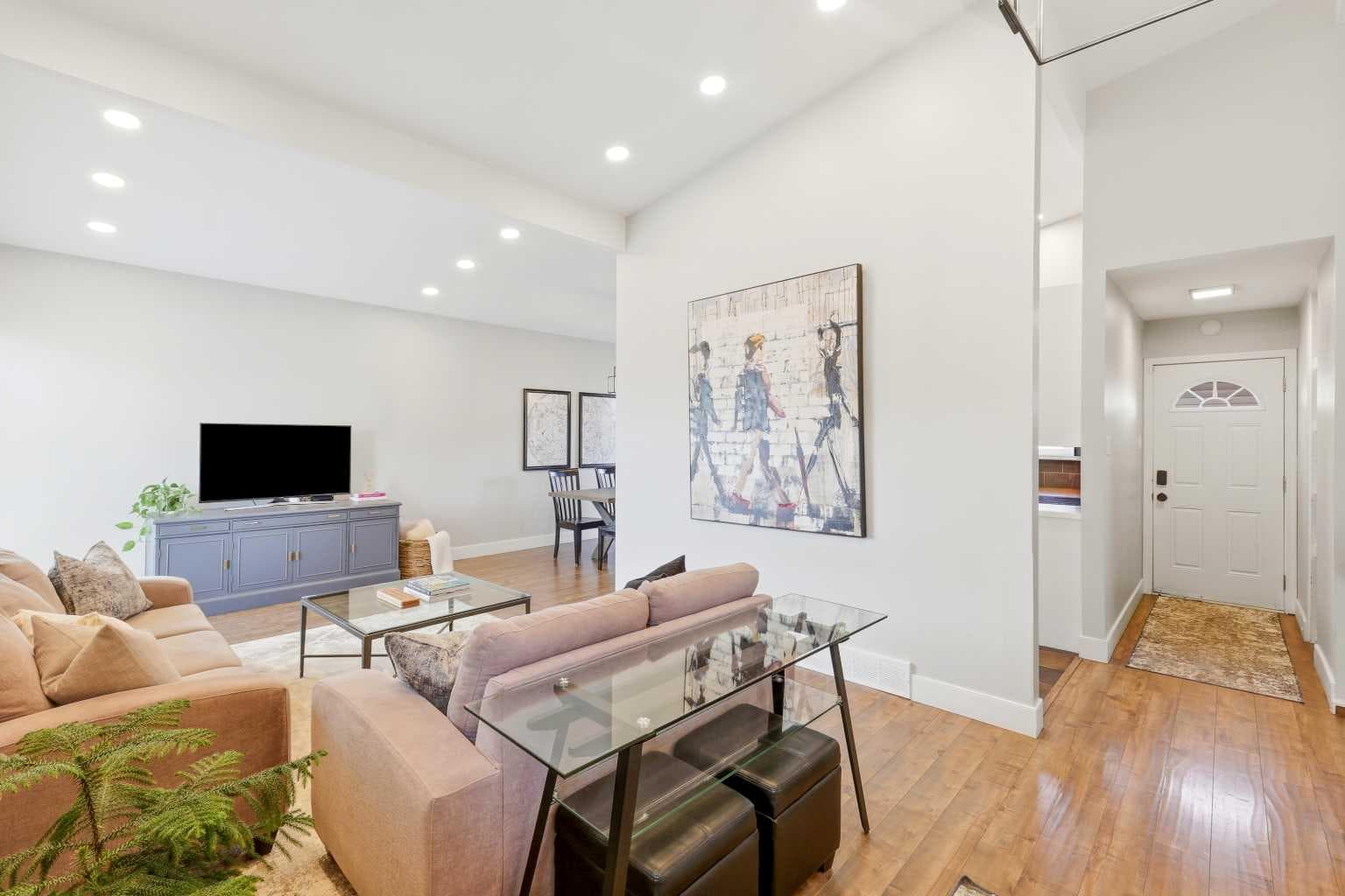 2516 63 Avenue SW — photo 4