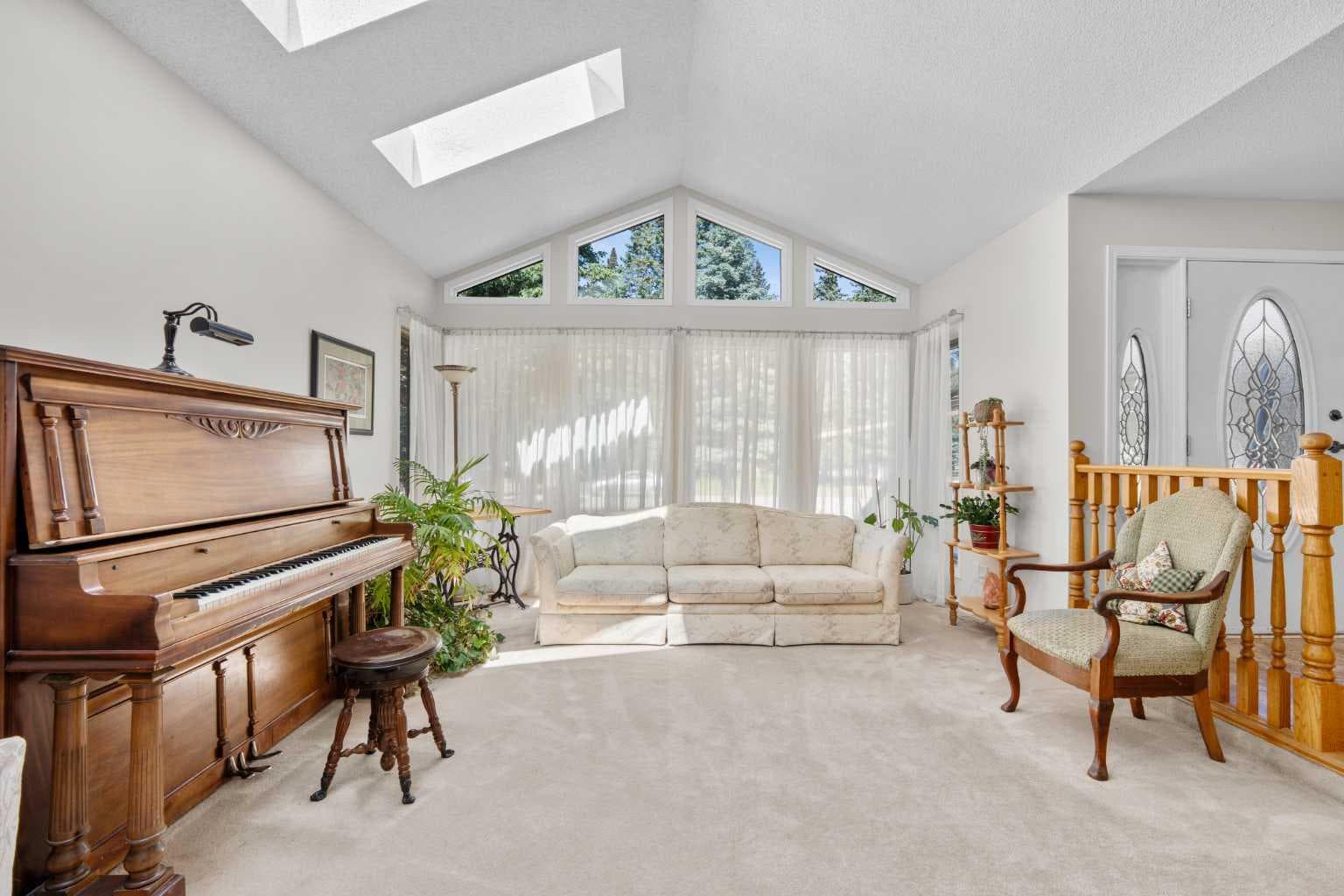 87 Manyhorses Drive — photo 4