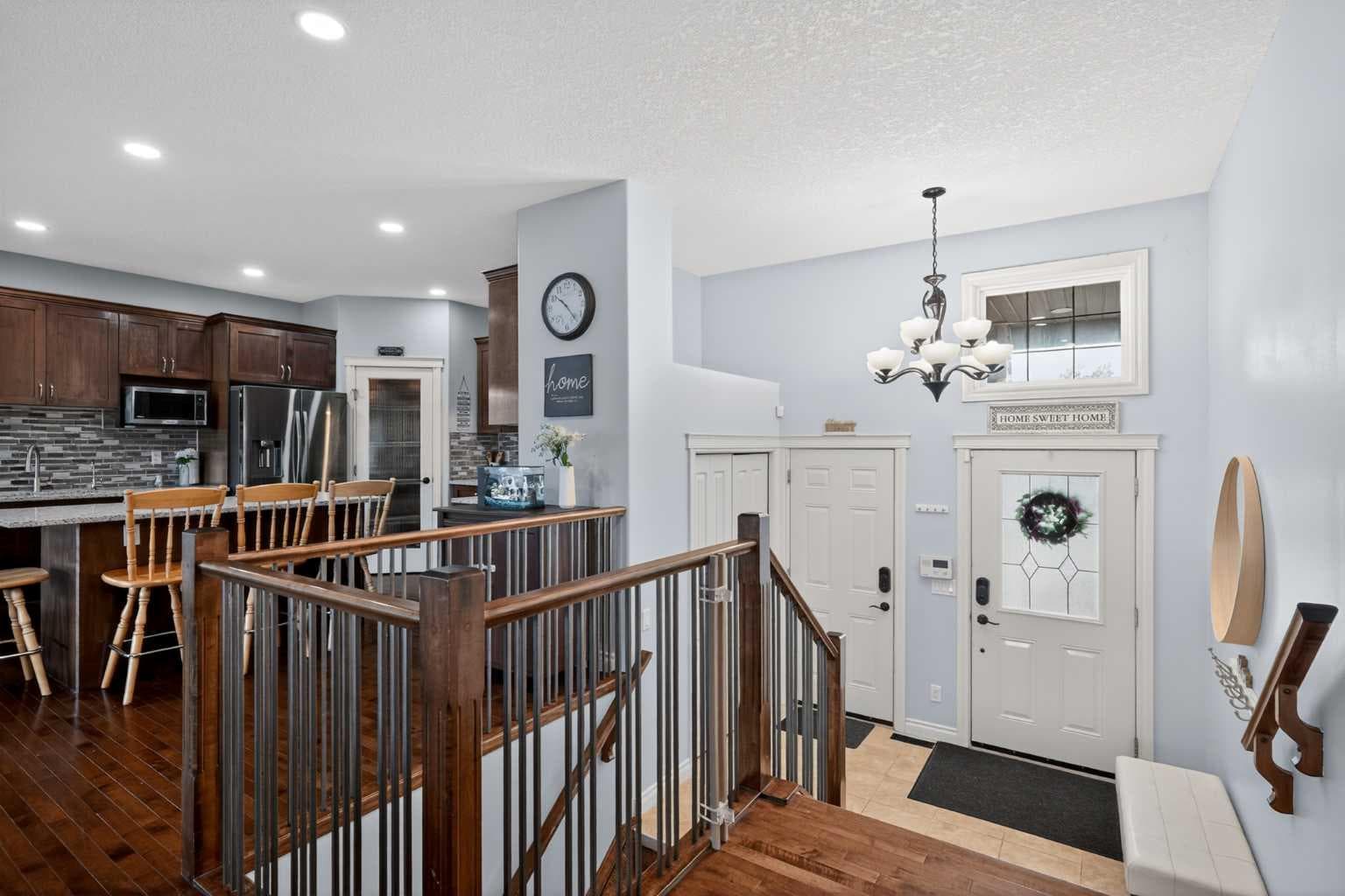207 Strathmore Lakes Bend — photo 4