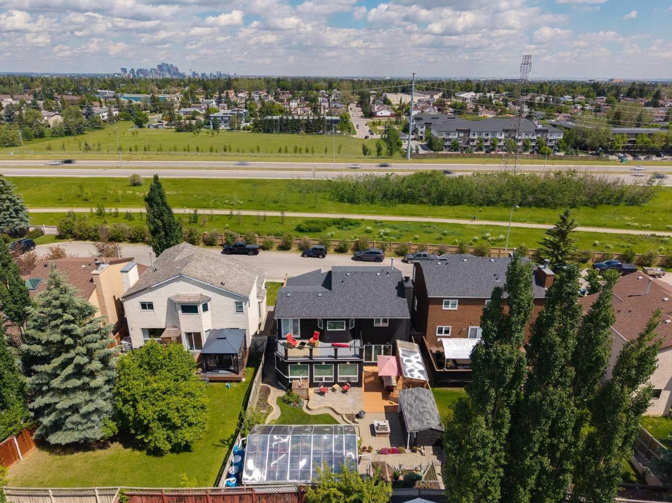 41 Sidon Crescent SW — photo 4