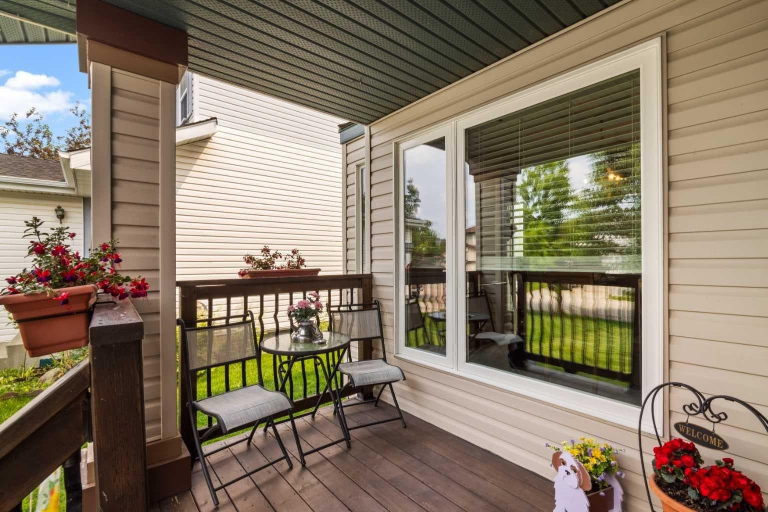 217 Douglas Glen Close SE — photo 3