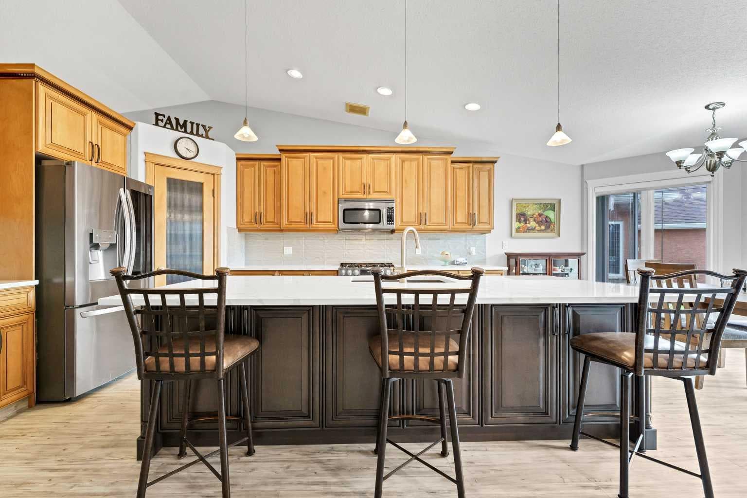 28 Sierra Close SW — photo 5