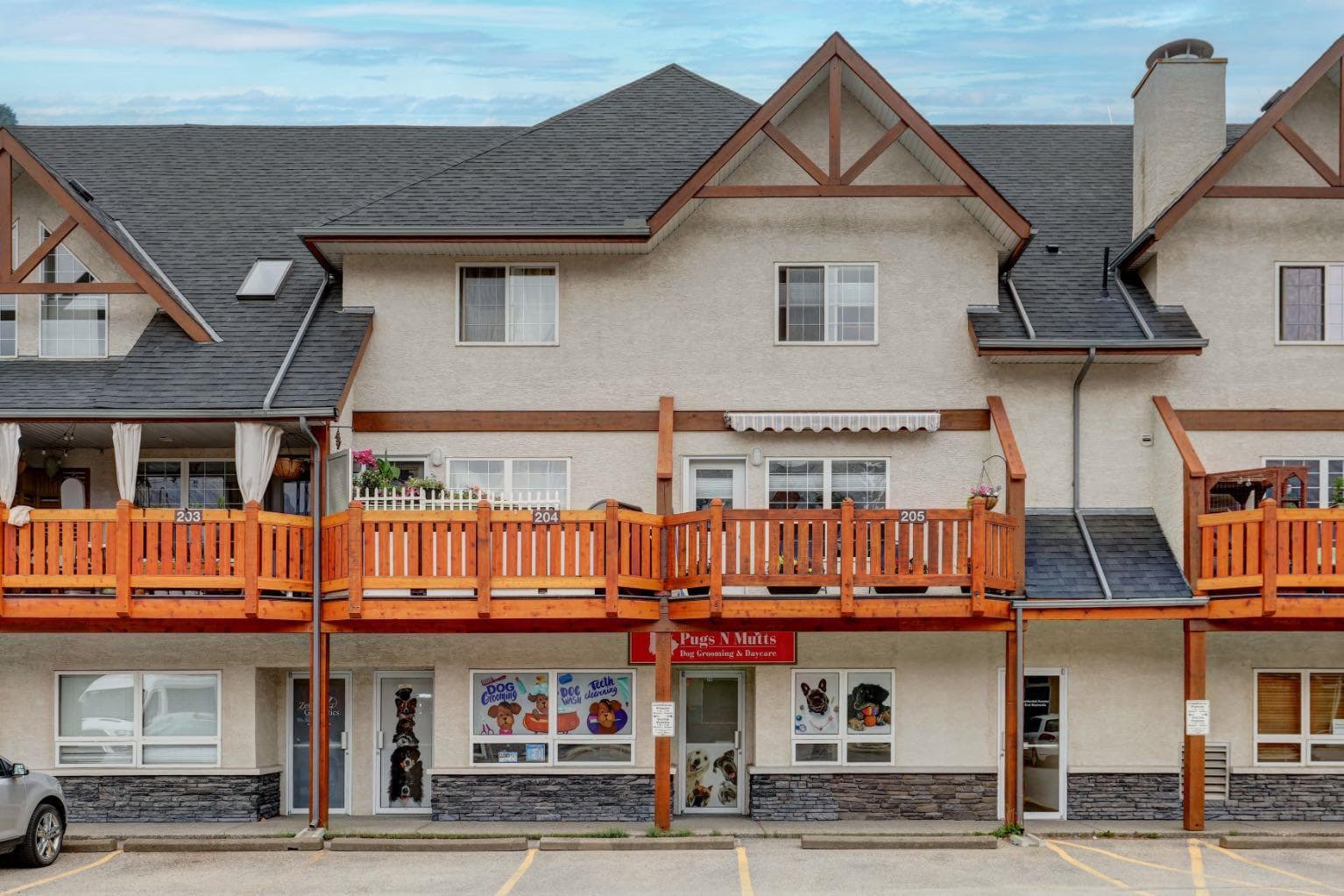 104 + 105, 112 Kananaskis Way — photo 1