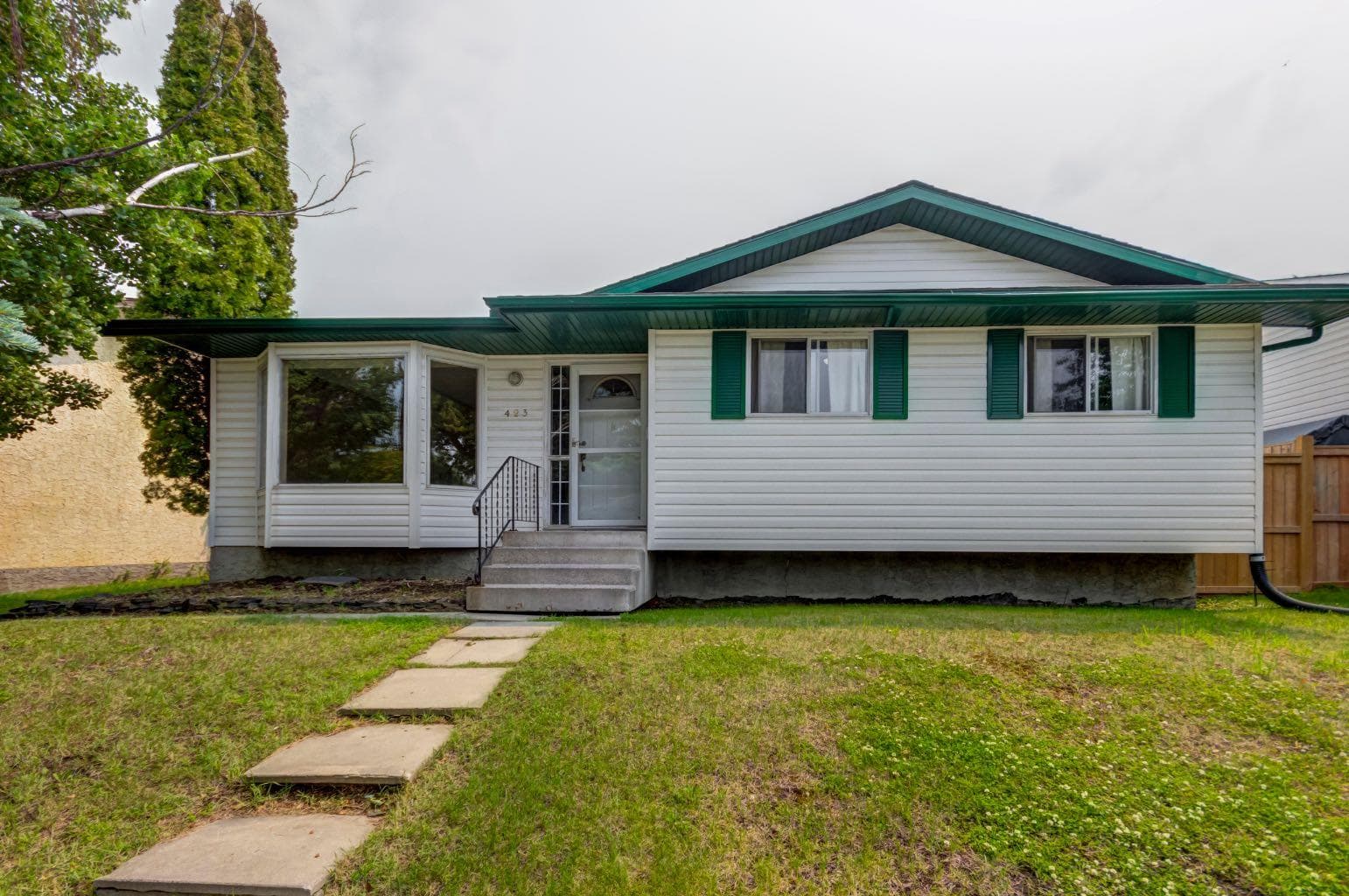 Detached in Queensland