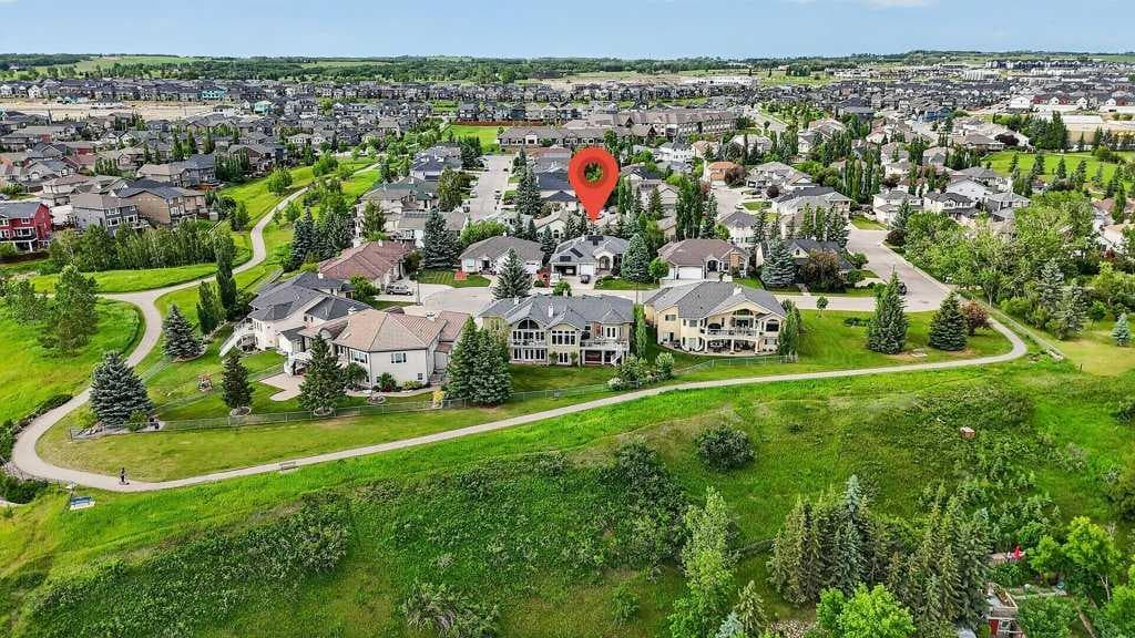 52 Sandstone Ridge Crescent — photo 2