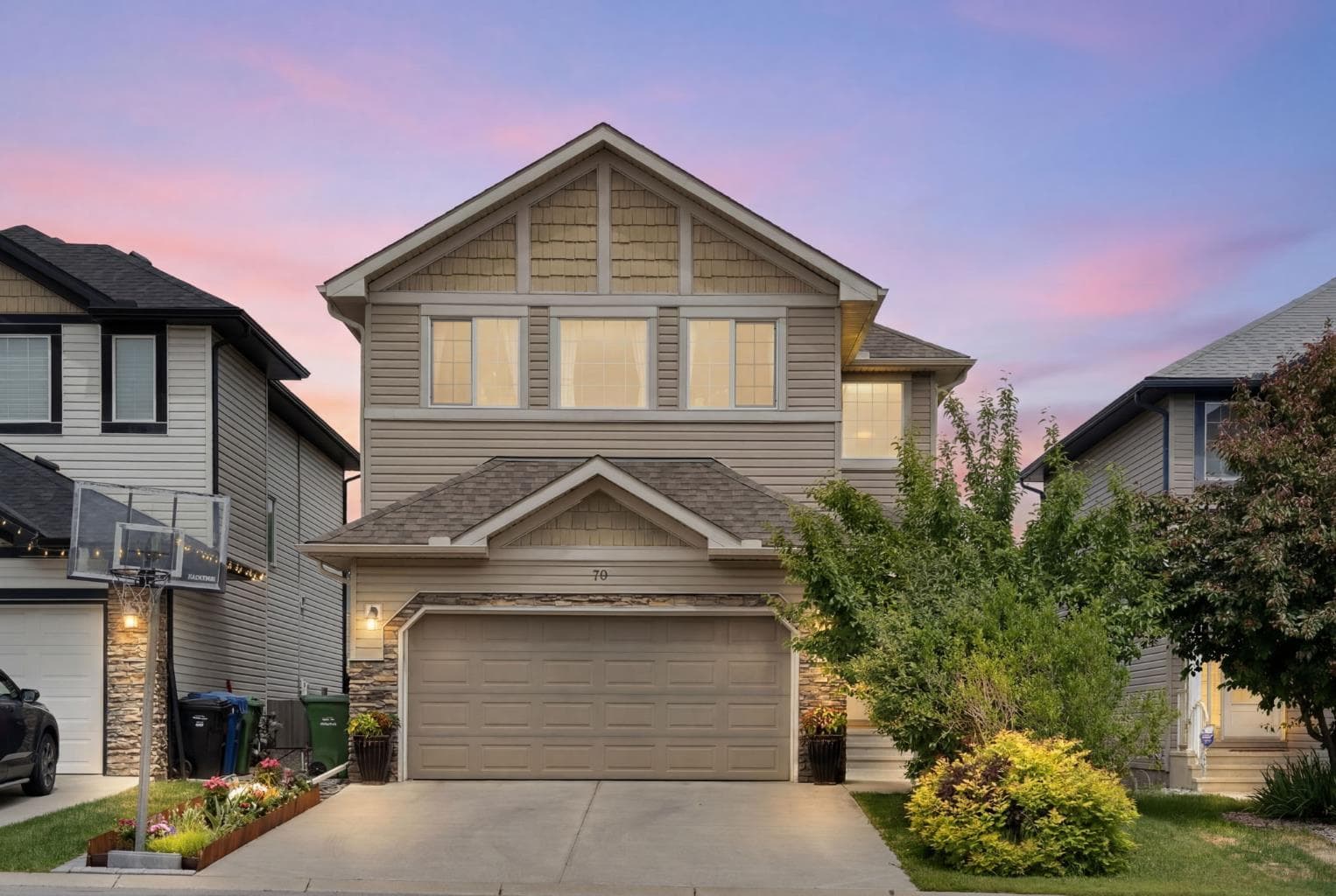 70 Everwoods Park SW — photo 1
