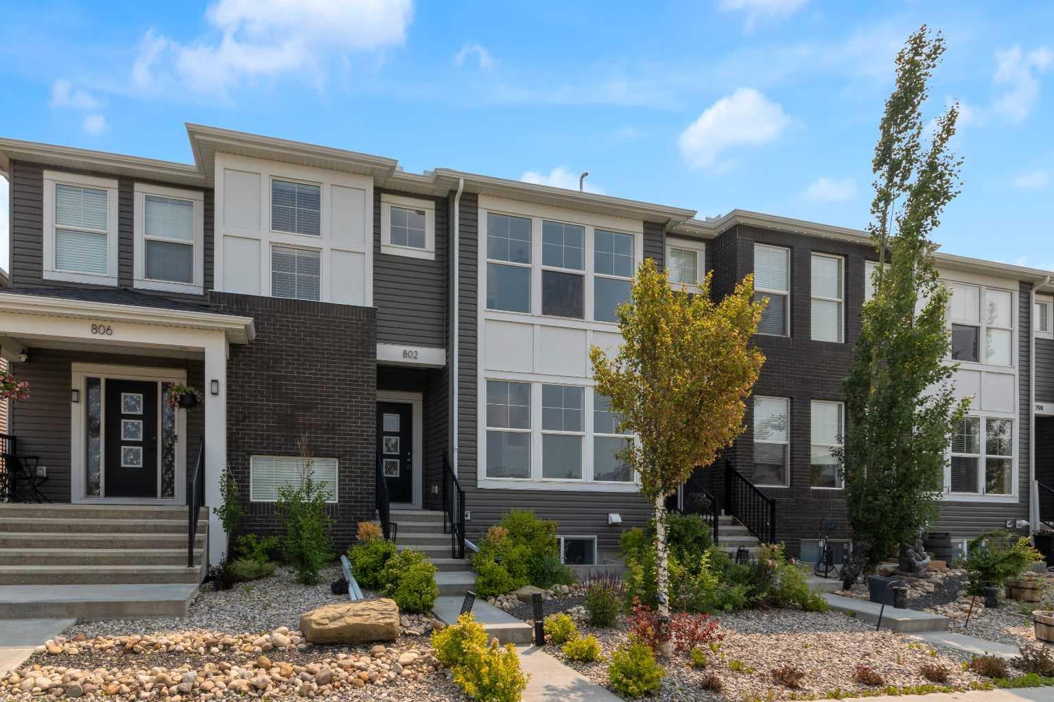 802 Cornerstone Boulevard NE — photo 1