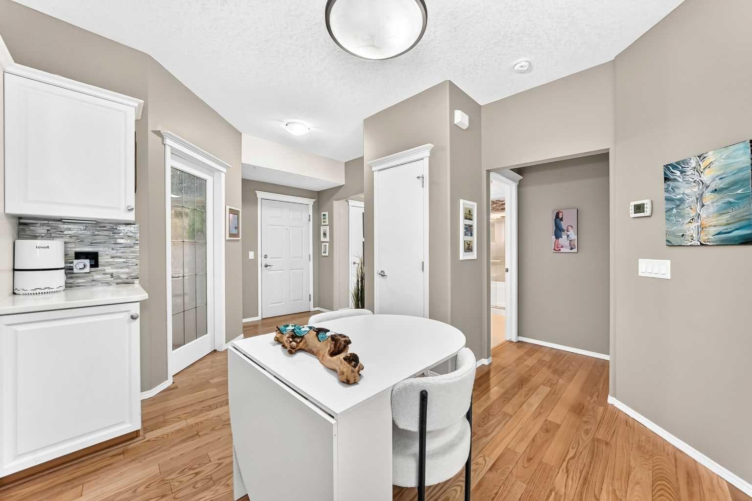 161, 15 Everstone Drive SW — photo 3